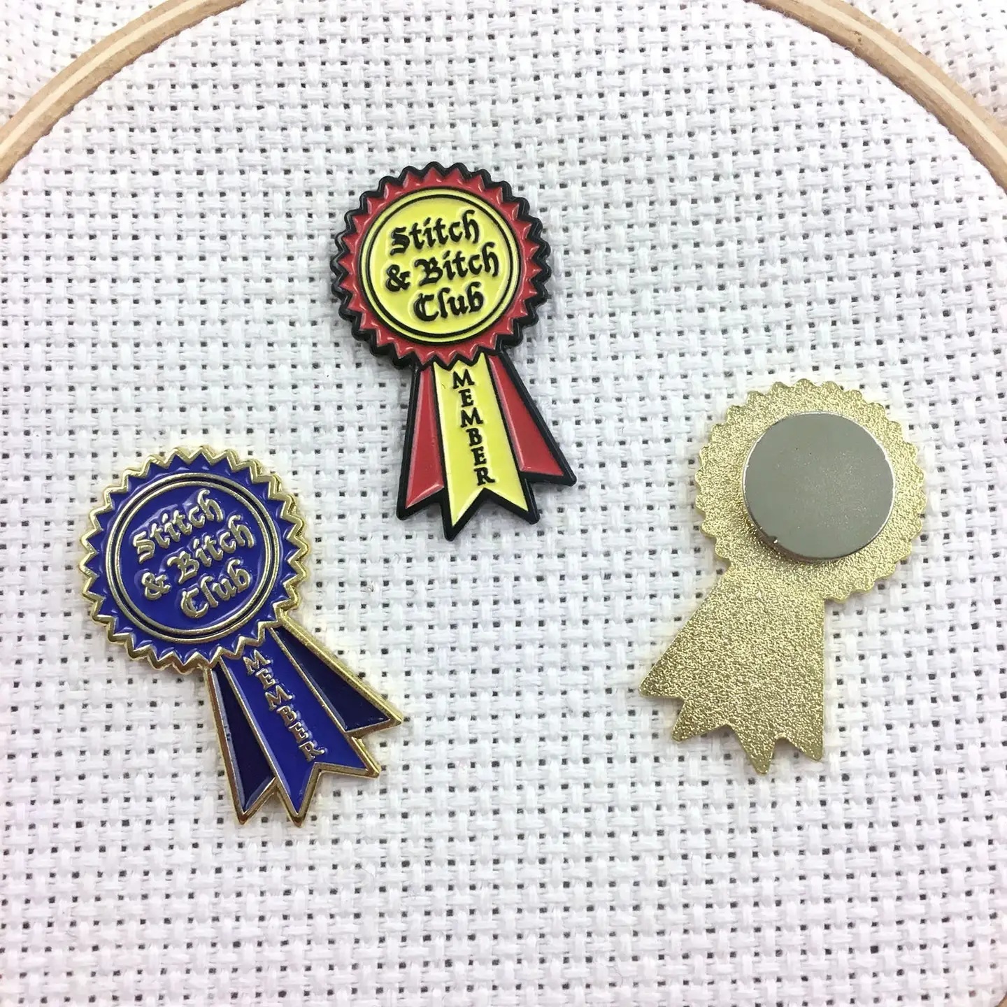 BLUE Stitch & Bitch Club Needle Minder - Image 3