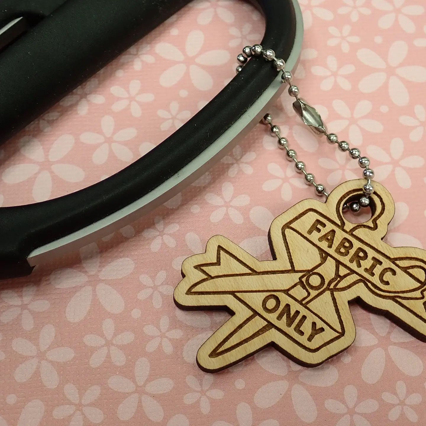 Scissors FOR FABRIC ONLY! FOB - Image 2