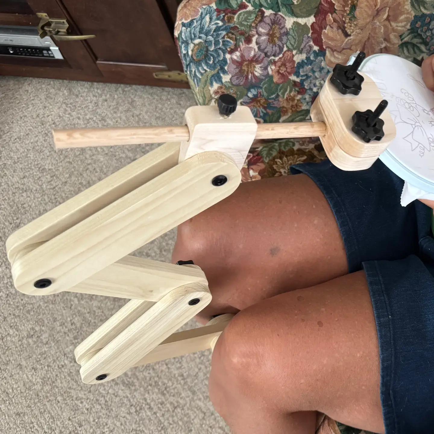 Handmade Adjustable Lap Embroidery Stand, Solid Wood - Image 3